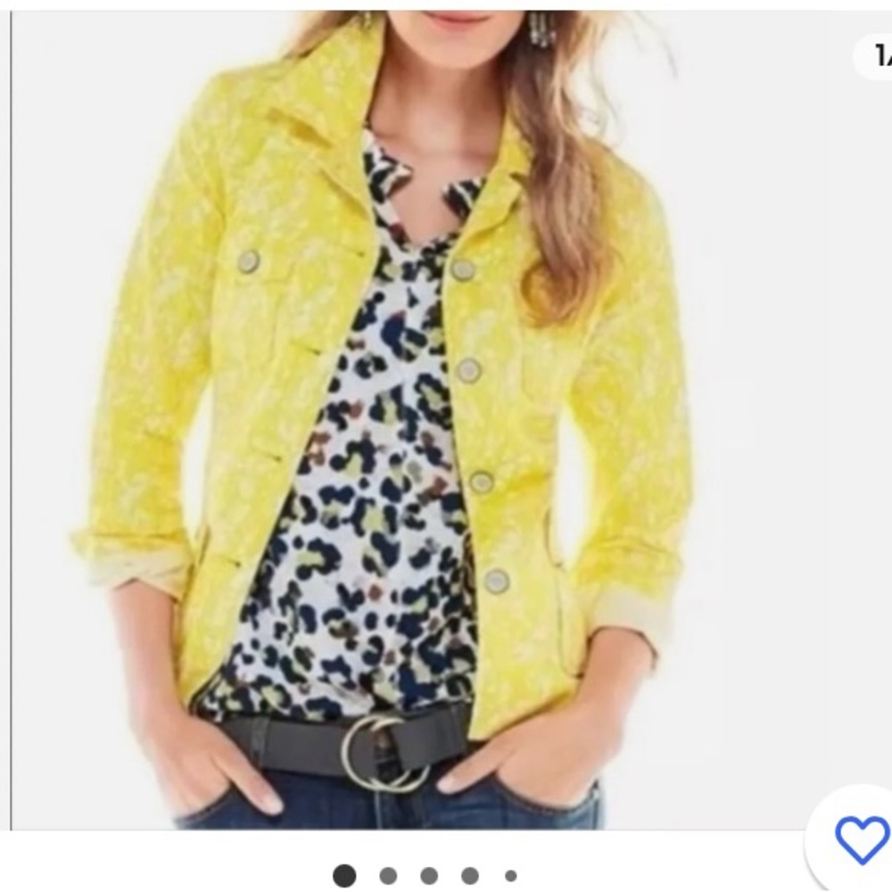 Cabi #5160 Field Jacket in size small.